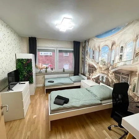 Zentral Gelegenes Mit Balkon In オーバーハウゼン